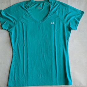 Under Armour t-shirt